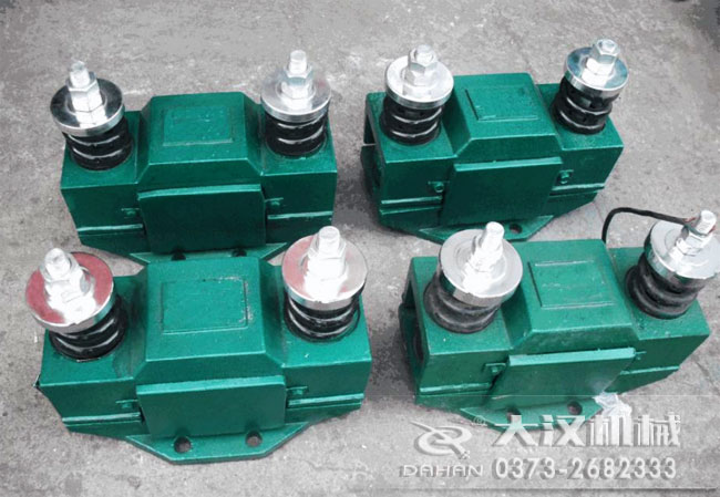 cz100�}�������